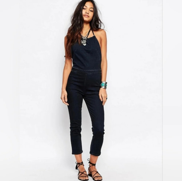 Free People Denim Halterneck Jumpsuit Jumper Overalls Bohemian Boho Jeans - Picture 16 of 16